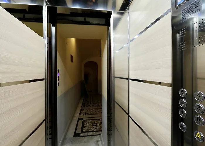 Konukevi Relais Vittoria Colonna 4*